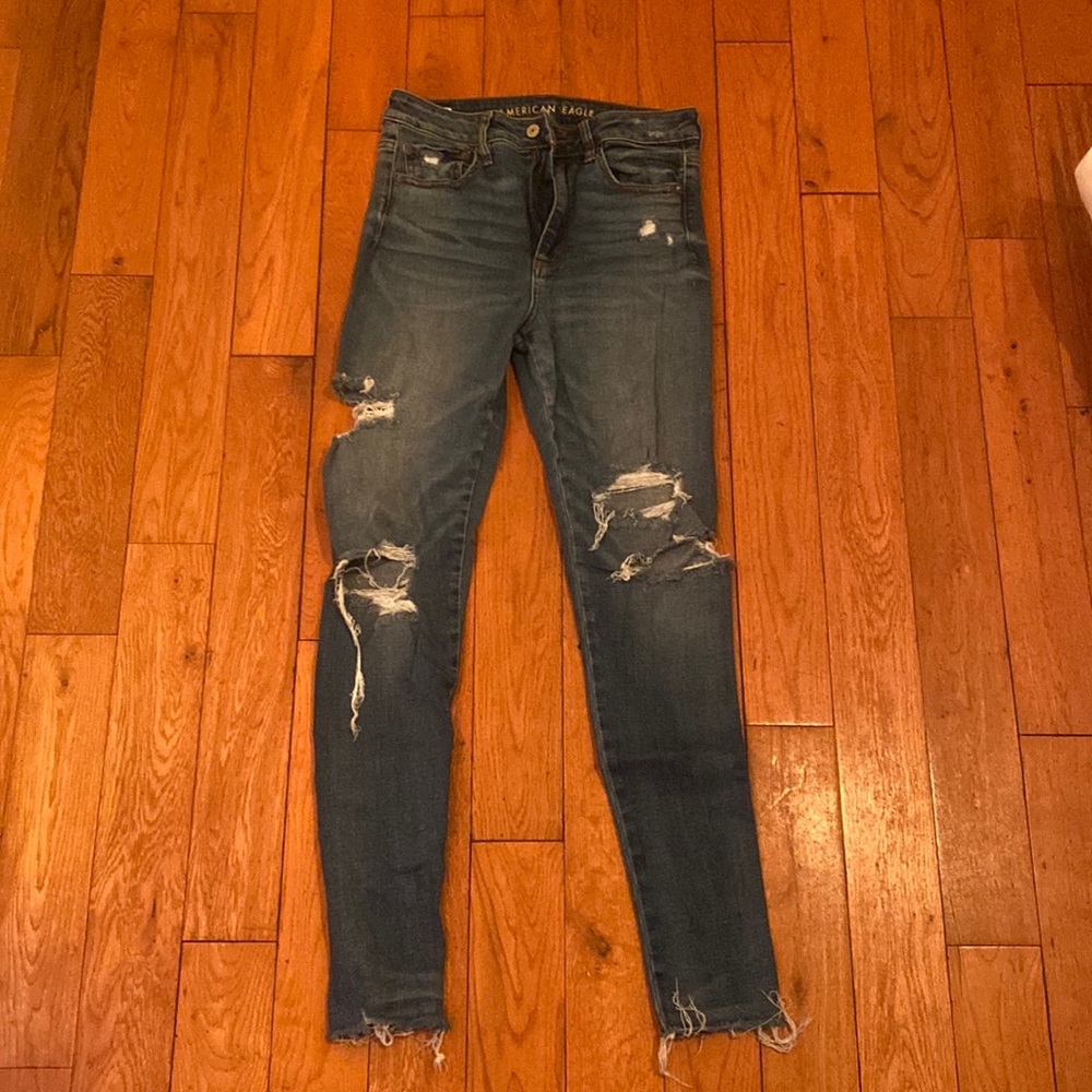 American Eagle dark wash skinny jeans